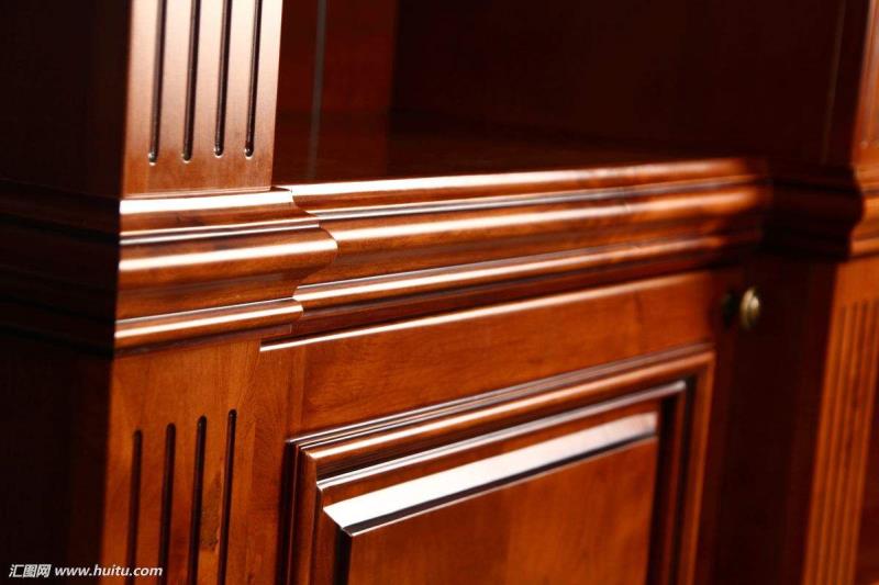 Hujingrubazično znanje o namještaju